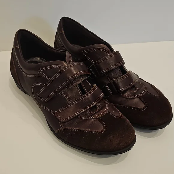 Ecco Womens Babette Dark Brown Leather Hook & Loop Sneskers Size 38 - Picture 2 of 9